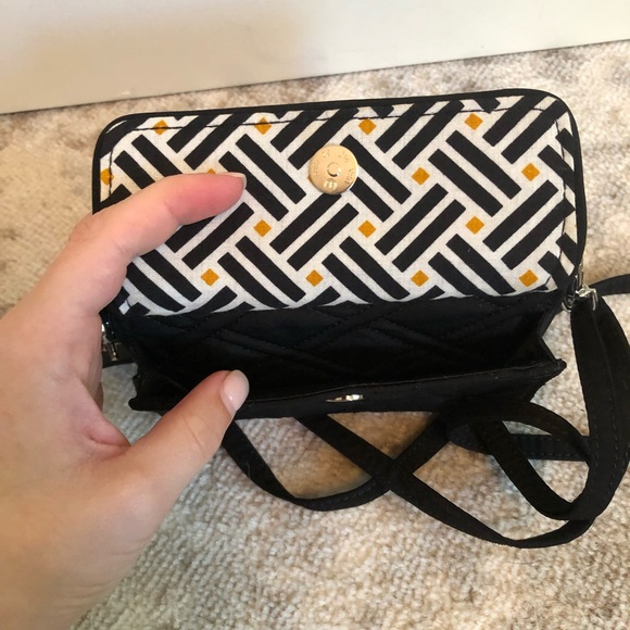 Vera Bradley wallet/crossbody - Picture 3 of 5